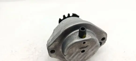 BMW 5 E60 E61 Engine mount bracket