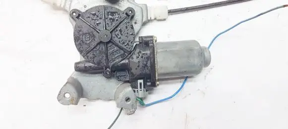 Nissan Almera Front door window regulator motor 400601t2