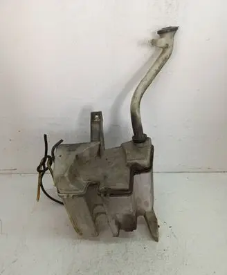 Nissan Tiida C11 Windshield washer fluid reservoir/tank
