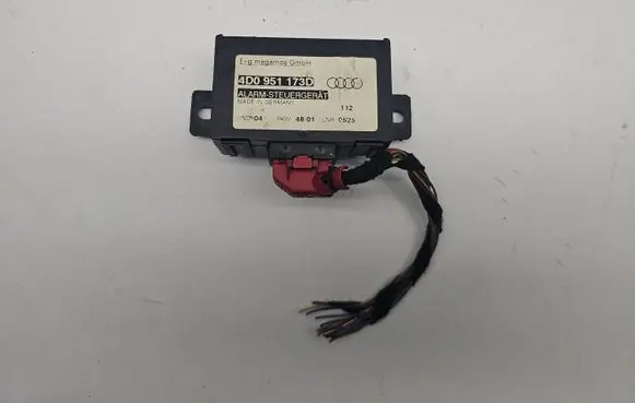 Audi A8 S8 D2 4D Alarm control unit/module 4D0951173D