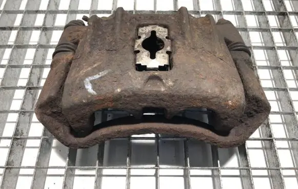 Iveco Daily 30.8 - 9 Front brake caliper