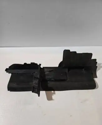 Opel Astra J Intercooler air guide/duct channel 13310898 315671560