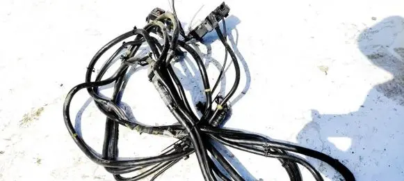 Volkswagen Phaeton Positive cable (battery) 500797835