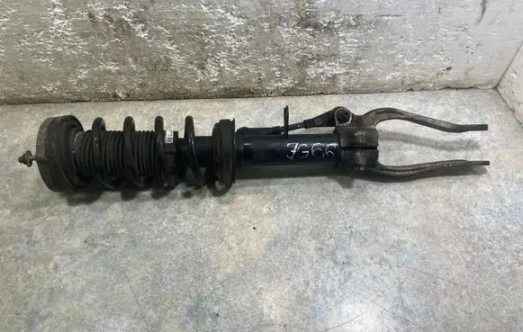 Front shock absorber with coil spring