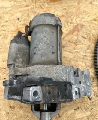 BMW 5 F10 F11 Starter motor 4380000492 8570846