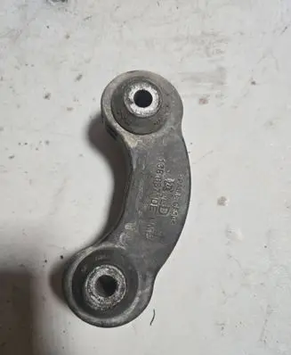 Audi A6 S6 C6 4F Sway bar bush bracket, rear 138837