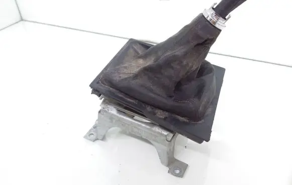 Audi A6 S6 C4 4A Gear shifter/selector 893711118E