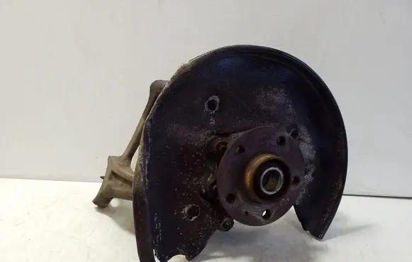 Rear wheel hub