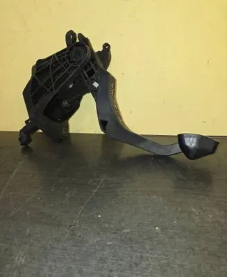 Volkswagen Polo V 6R Clutch pedal 6R1721059AB