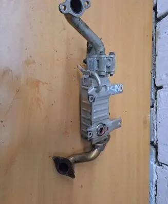 Toyota Verso EGR valve cooler 256010R020 13064130000