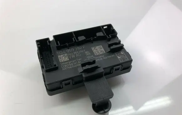 Volkswagen Golf VII Other control units/modules 5Q4959392F G2236