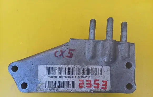 Mitsubishi Colt Engine mounting bracket A6390101800