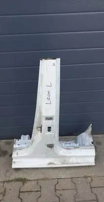 Seat Leon (5F) Pillar (middle) 
