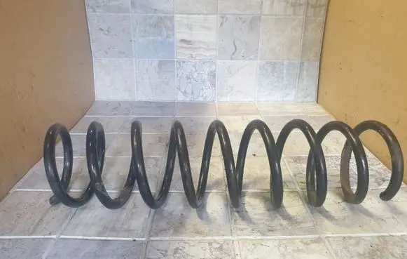 BMW 5 E39 Rear coil spring
