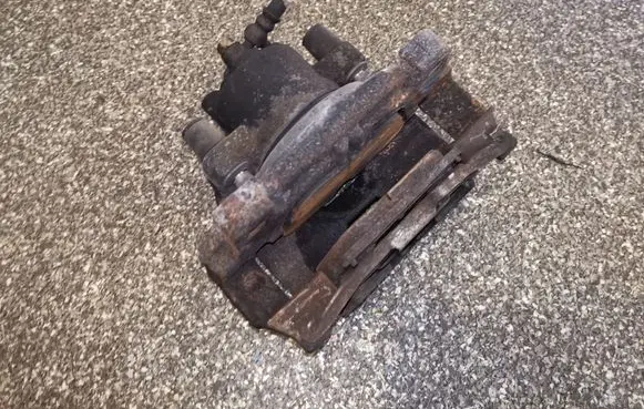 Ford Fusion II Front brake caliper DG9C2B294A