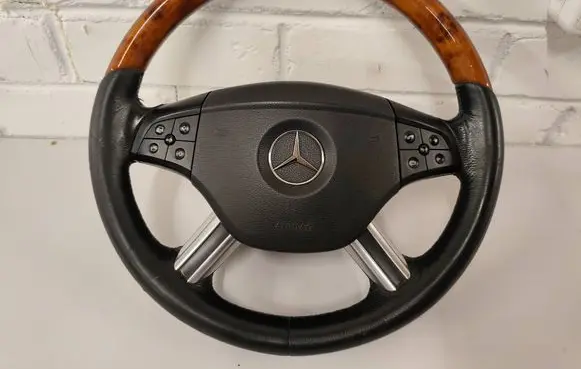 Mercedes-Benz ML W164 Steering wheel A1644606303 9E37 A16446000989116