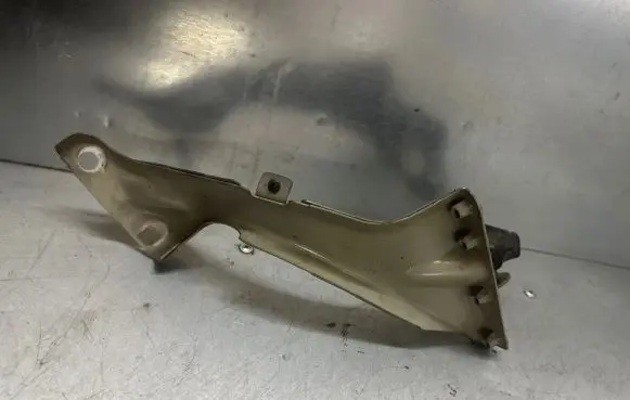 Audi A6 S6 C7 4G Fender mounting bracket 4G0805815