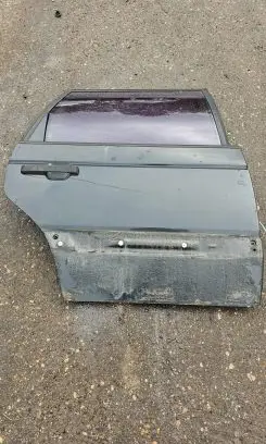 Volkswagen PASSAT B3 Rear door