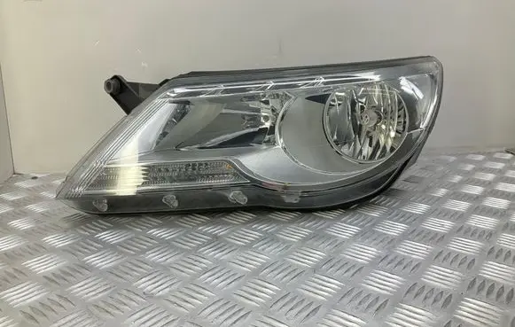 Volkswagen Tiguan Headlight/headlamp 5N2941031K