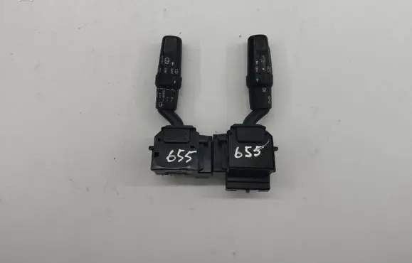 Mazda 5 Wiper turn signal indicator stalk/switch 17D682