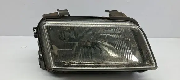 Audi A4 S4 B5 8D Headlight/headlamp 8D0941004E
