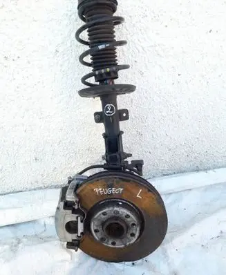 Peugeot 5008 II Front wheel hub spindle knuckle