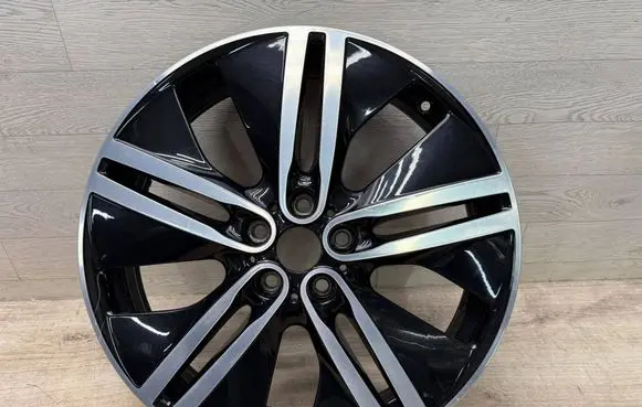 BMW i3 R20 alloy rim 6856898