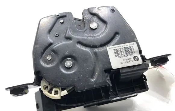 BMW X6 F16 Tailgate exterior lock 7397630