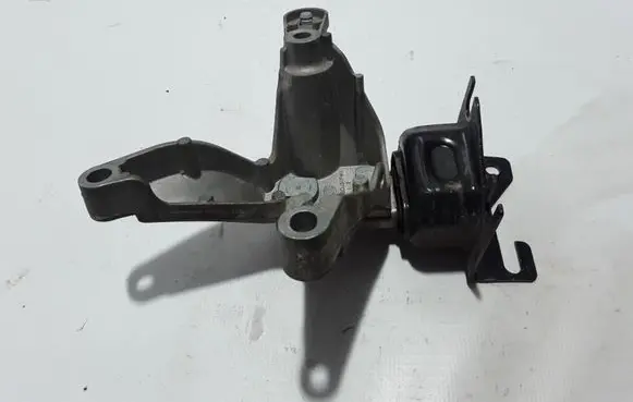 Dacia Dokker Gearbox mounting bracket 112531966R