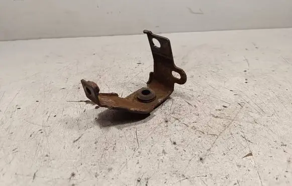 Nissan Qashqai Radiator mount bracket 