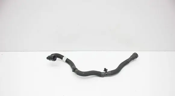 Land Rover Range Rover Sport L461 Engine coolant pipe/hose M8E28D136AB