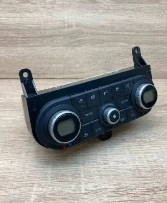 Nissan Qashqai+2 Climate control unit 27500JD40D C8613