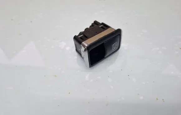 Mercedes-Benz C AMG W204 Electric window control switch A2049058202 10075077 10023290