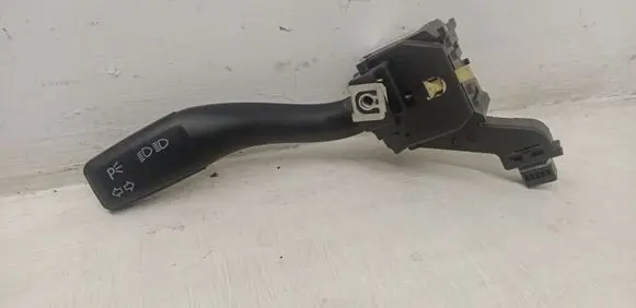 Audi A3 S3 A3 Sportback 8P Indicator stalk 8P0953513