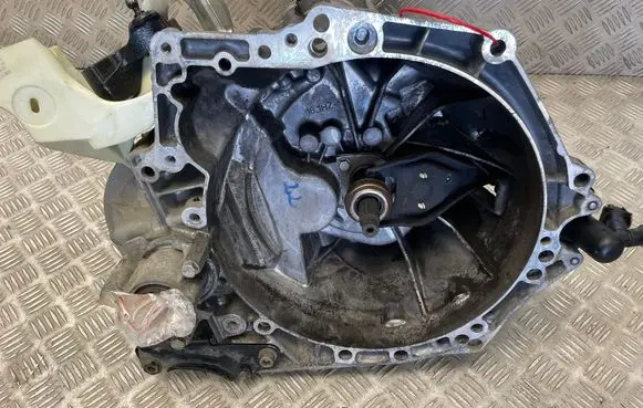 Peugeot 208 I Manual 5 speed gearbox 20ET69