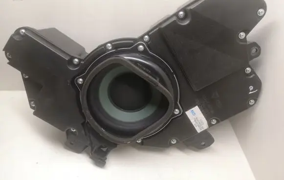 KIA Sorento Subwoofer speaker 2P700
