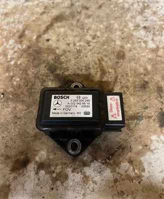 Mercedes-Benz E W211 ESP acceleration yaw rate sensor a0025426618 0020174
