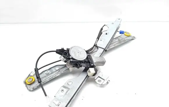 Nissan X-Trail T31 Front door window regulator motor 262100-3900 80731EG000