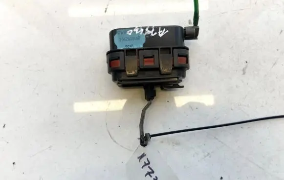 Mercedes-Benz C W202 Central locking vacuum pump 9062600462 0017