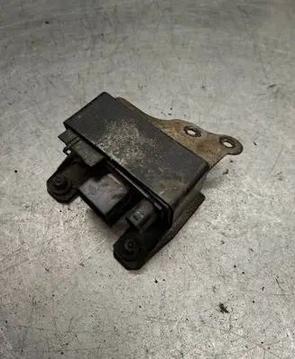 Mercedes-Benz C W203 Glow plug pre-heat relay 