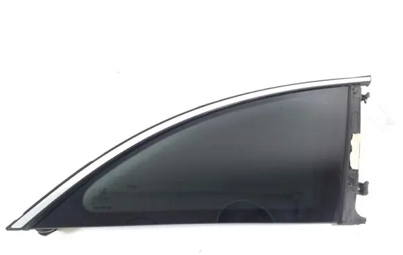 Mercedes-Benz R W251 Rear side window A2516700650