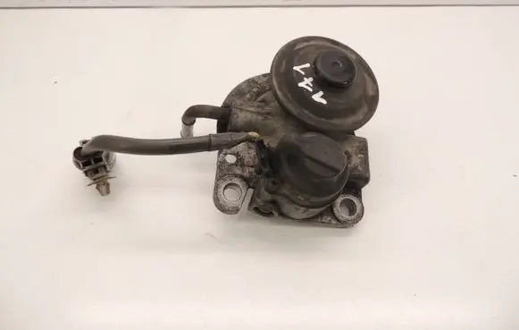 Toyota Corolla E120 E130 Fuel filter housing D171