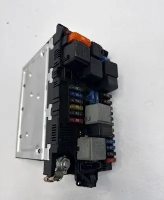 Mercedes-Benz E W211 SAM control unit 2115453001