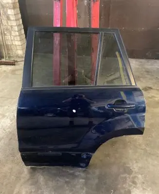 Suzuki Grand Vitara II Rear door
