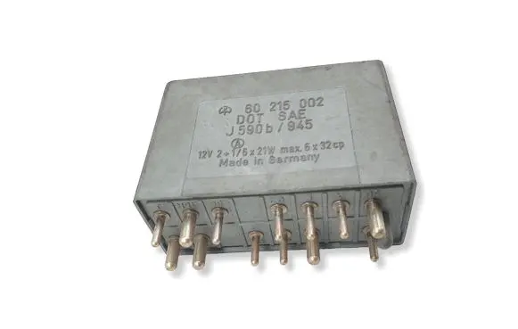 Mercedes-Benz E W124 Other relay 60215002 J5906945