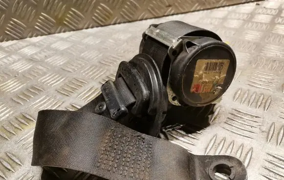 Mini One - Cooper Coupe R56 Rear seatbelt 2751402