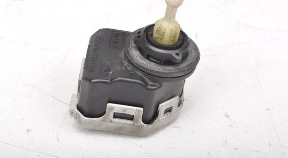 Ford Focus Headlight level adjustment motor 007-878-04