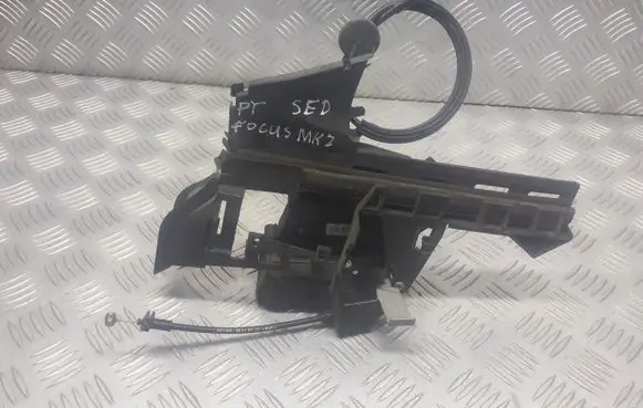 Ford Focus Rear door lock 4M5AR26412BC