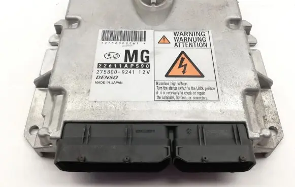 Subaru Outback Engine control unit/module 2758009241