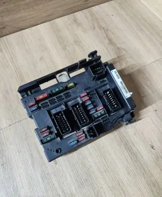 Peugeot 307 Other control units/modules 9643537980